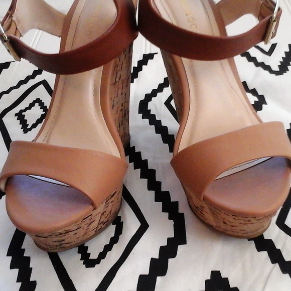 The Perfect Neutral Ankle Strap Cork Wedges ☀ - Picture 8 of 8